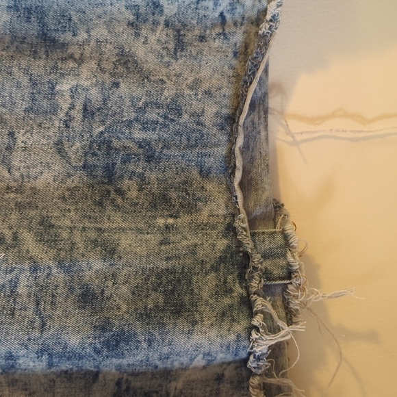 Thrill distressed denim jacket - Picture 8 of 12